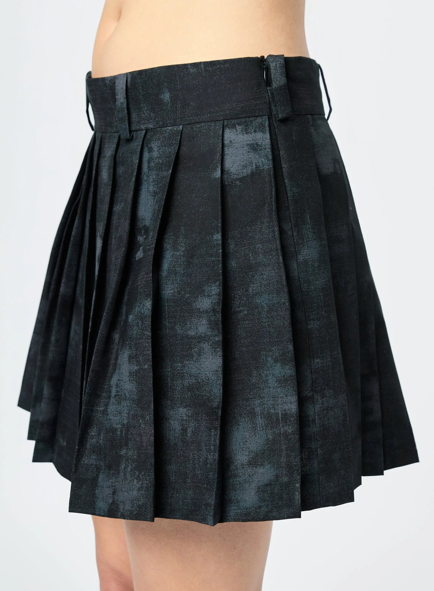 PLEATED SKIRT BLACK L'AVENTURE